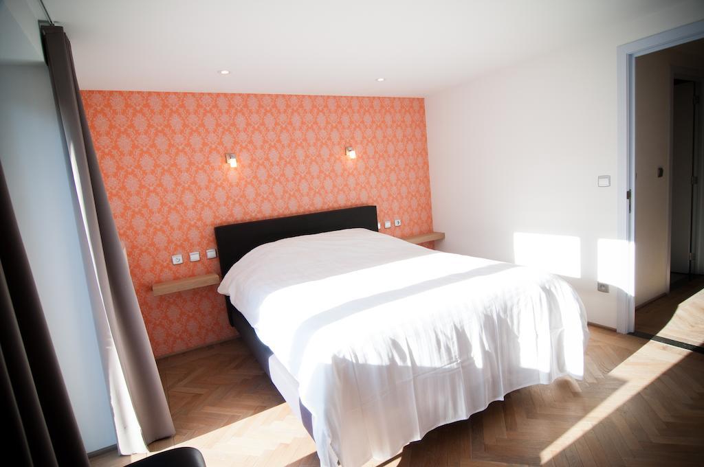 Apartment De Maasnacht มาเซค ภายนอก รูปภาพ