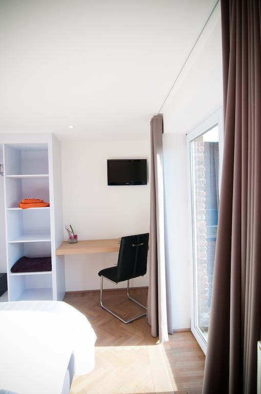 Apartment De Maasnacht มาเซค ภายนอก รูปภาพ