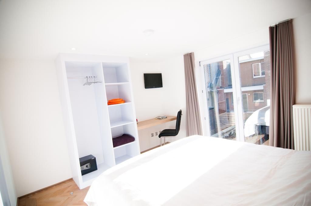 Apartment De Maasnacht มาเซค ภายนอก รูปภาพ